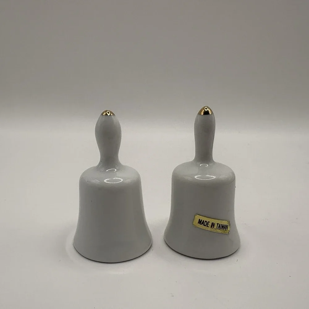 Pair Of 2 Souvenir Bells Collectibles Hoover Dam Drive Thru Tree California